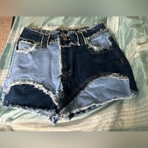 Patch denim shorts